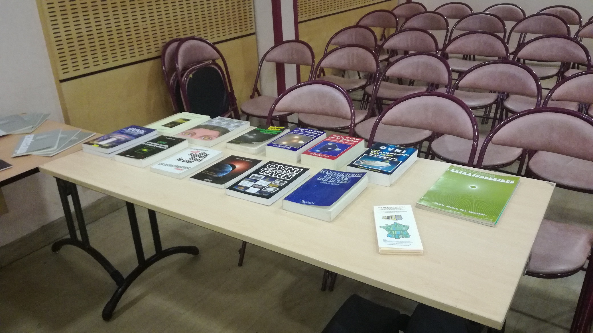 Le S.C.E.A.U  vend les livres en surplus